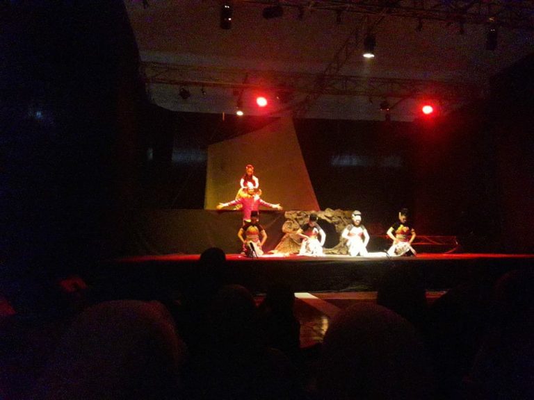 Komunitas Teater Ruwet, Tampilkan Nilai Perjuangan Lewat Lakon SOBRAT