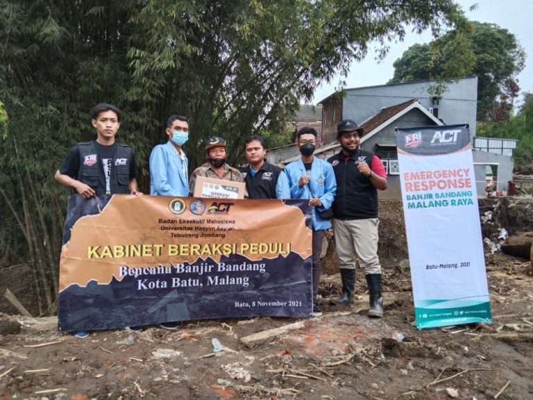 Lembaga Sosial ACT Berikan Penghargaan Nasional Kepada BEM Unhasy