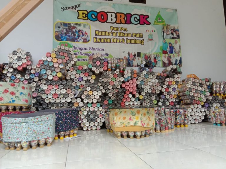 Ecobrick, Cara Efektif Mengelola Sampah Plastik