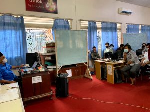 Dok. Foto : Kegiatan Pembelajaran Tatap Muka (PTM) terbatas di Prodi Hukum Keluarga (HK) semester 4C pada Sabtu, (19/02).