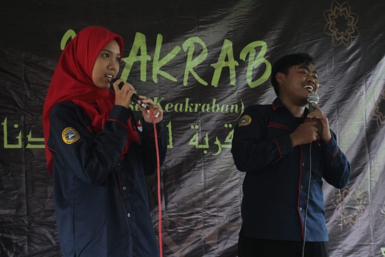 Pererat Solidaritas, Prodi PBA Unhasy Gelar Acara Makrab