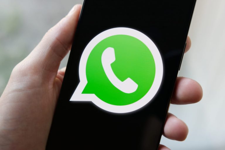 Pemanfaatan whatsApp sebagai media komunikasi antara dosen dan mahasiswa Pemanfaatan whatsApp sebagai media komunikasi antara dosen dan mahasiswa