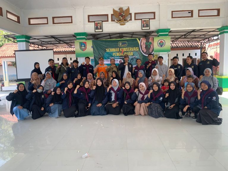 Bersama BIMAPALA, KDLK 28 UNHASY Gelar Seminar Penghijauan