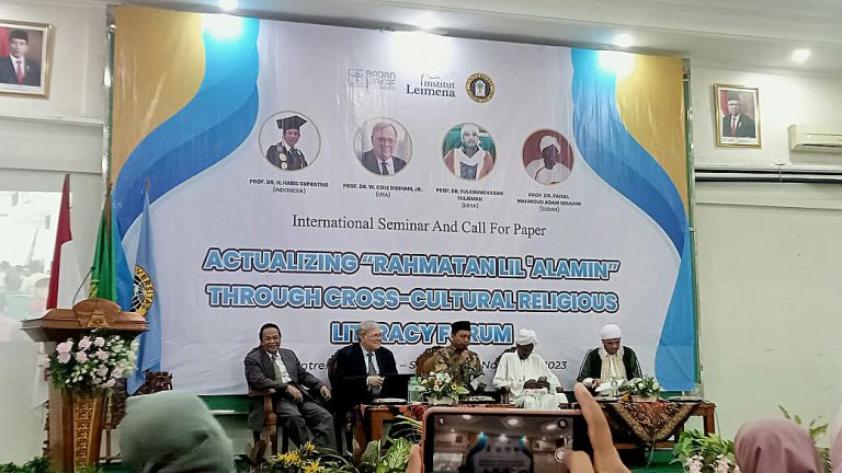 UNHASY Gelar Seminar International Bertema Actualizing ‘Rahmatan Lil ’Alamin’