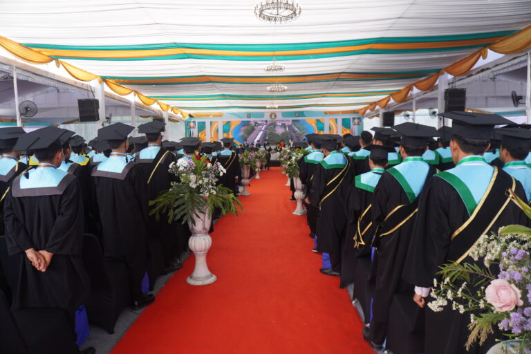 UNHASY Gelar Wisuda Program Sarjana ke-33 dan Pascasarjana ke-22
