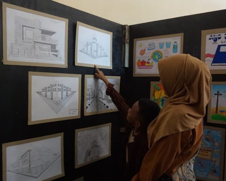 Mahasiswa PGMI Unhasy Gelar Pameran Karya Seni Akhir Semester