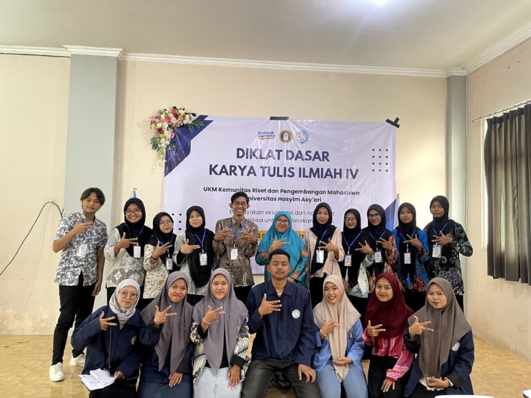 Berdayakan Eksplorasi dan Nalar Riset Mahasiswa : UKM KRPM Unhasy Gelar Diklat Dasar Karya Tulis Ilmiah ke IV